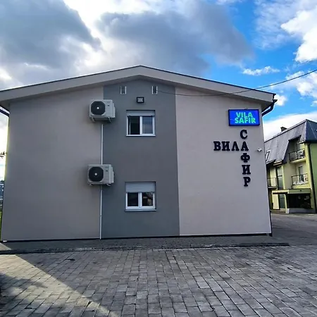 Safir Hostel *