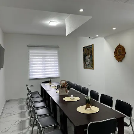 Hostel Safir