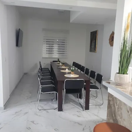 Safir Hostel