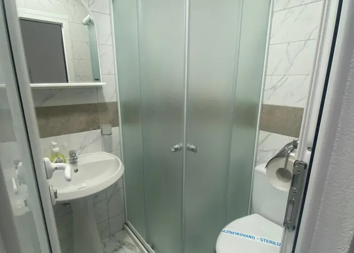 Safir * لوزنيكا